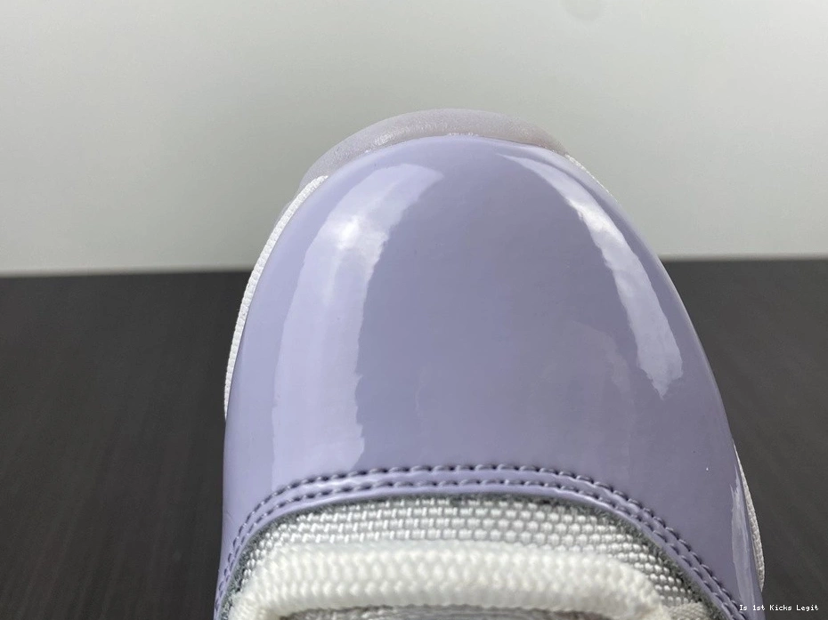 Low AH7860-101 “Pure Violet” Jordan Air 11 0517